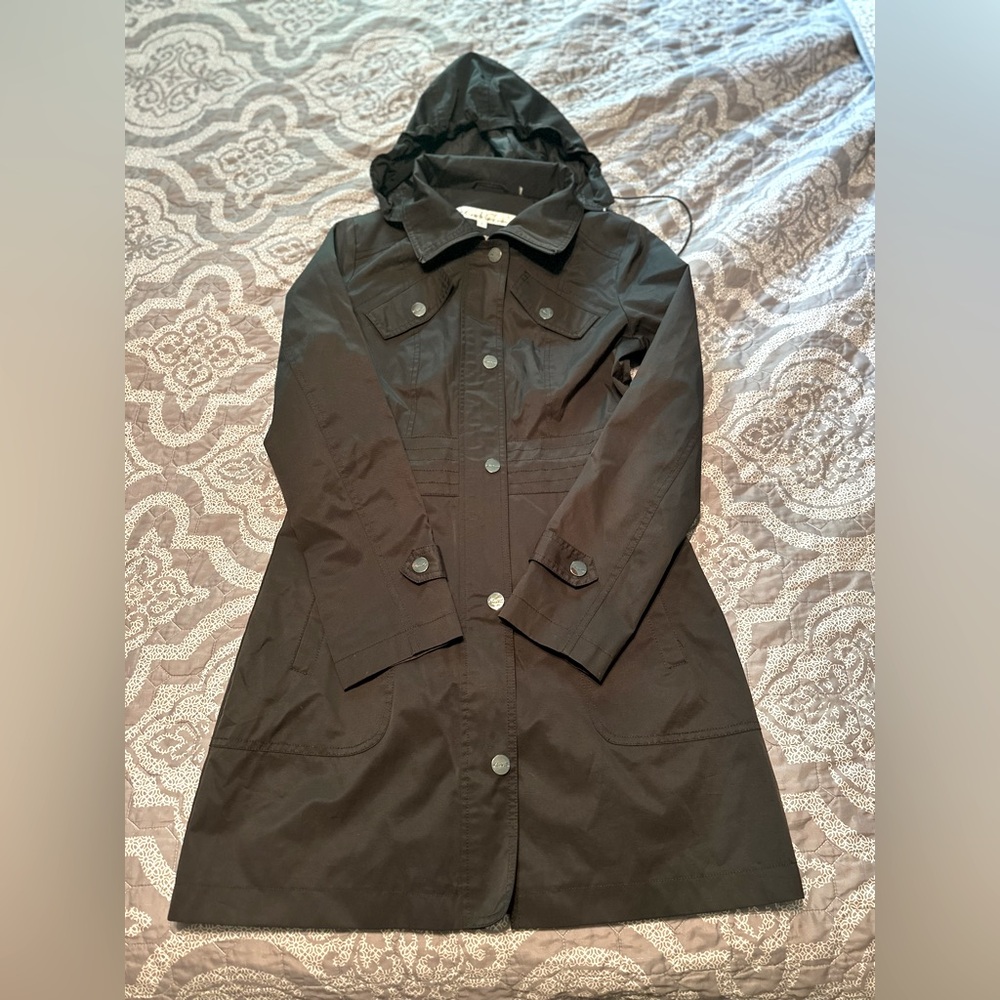 Kenneth Cole New York Women’s Size Small lightweight Hooded rain/utility jacket